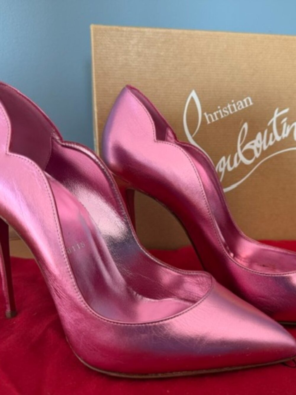 Christian Louboutin Metallic Pink Leather Pumps EU 37.5 US 7.5